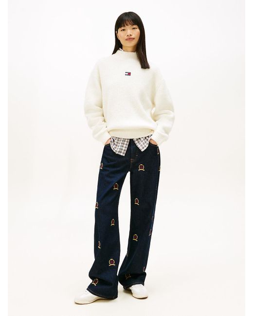 Pull Décontracté Tommy Badge À Col Cheminée Tommy Hilfiger en coloris White