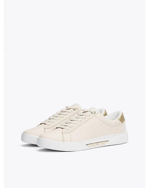 Tommy Hilfiger Leren Sneaker Met Metallic Details in het White