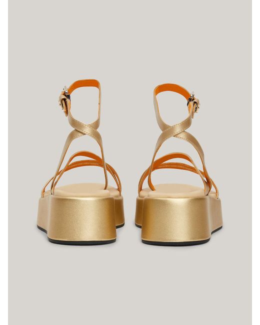 Sandales compensées en cuir métallisé Tommy Hilfiger en coloris Metallic