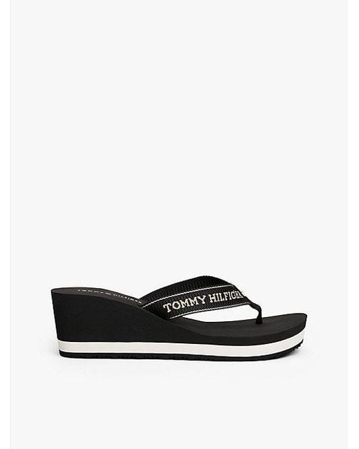 Tommy Hilfiger Teenslipper Met Sleehak En Geëmailleerde Vlag in het White