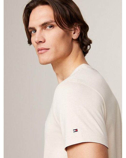 Tommy Hilfiger Slim Fit T-shirt Met Ronde Hals En Logo in het Natural voor heren