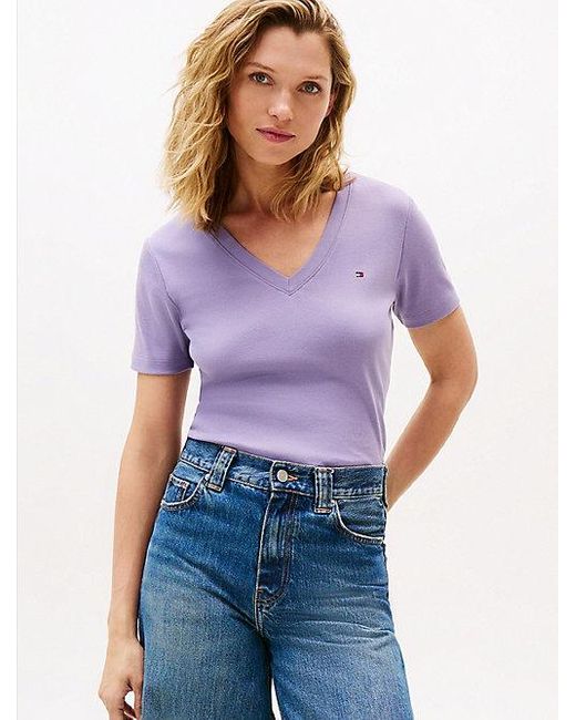 Tommy Hilfiger Slim Fit T-Shirt Met V-Hals in het Purple