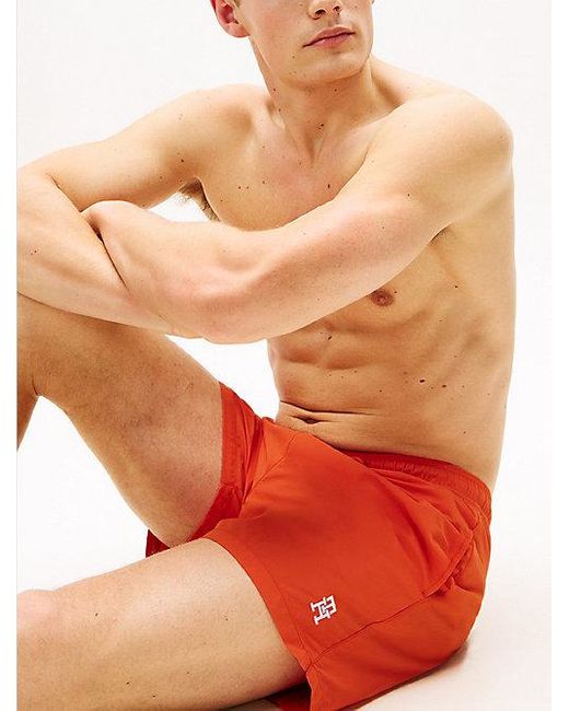 Tommy Hilfiger Medium Lange Zwemshort Met Th-Monogram in het Red voor heren