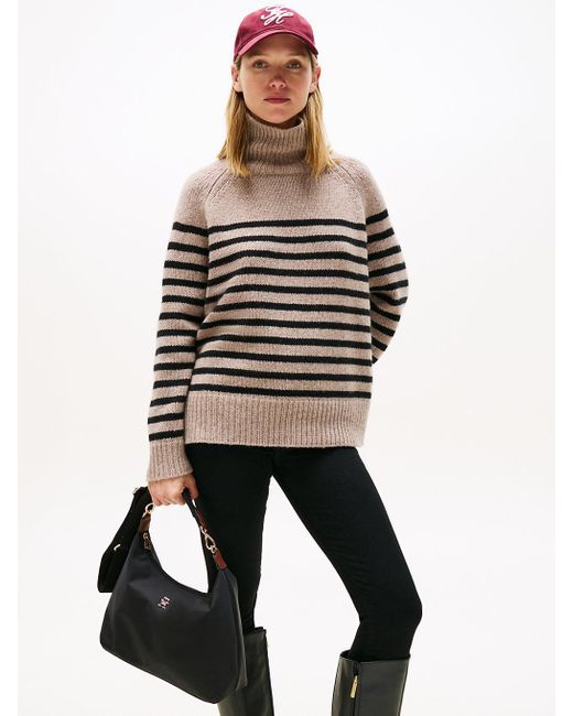 Borsa Con Placchetta E Monogramma Th di Tommy Hilfiger in Black