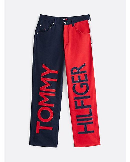 Vaqueros De Diseño Color Block Con Logo Tommy Hilfiger de hombre de color Red