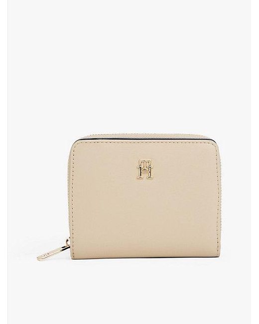 Cartera Hilfiger Icon Con Solapa Tommy Hilfiger de color Natural