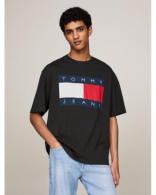 Tommy Hilfiger Oversized Fit T-Shirt mit Flag-Badge in Black für Herren