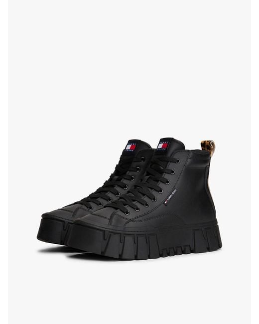 Sneakers Alte Con Suola Carrarmato E Pelle di Tommy Hilfiger in Black