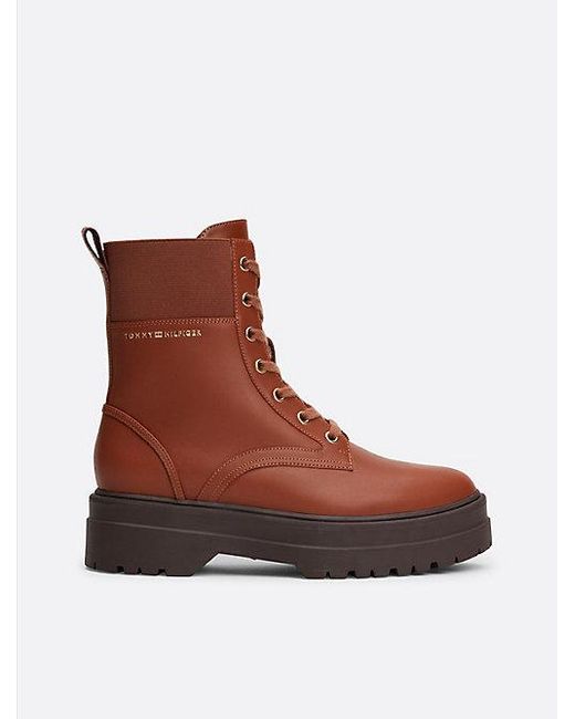 Botas Con Suela Dentada Y Monograma Th Tommy Hilfiger de color Brown