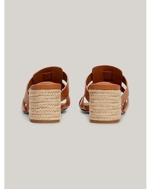 Sandalias de piel con tacón ancho de cuerda Tommy Hilfiger de color Brown