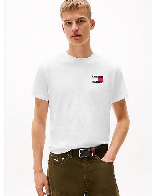 Tommy Hilfiger T-Shirt TJM SLIM ESSENTIAL FLAG TEE EXT Mit Rundhalsausschnitt in White für Herren