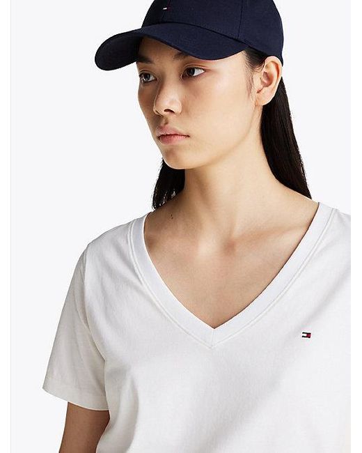 Tommy Hilfiger T-Shirt Met V-Hals En Geborduurde Vlag in het White