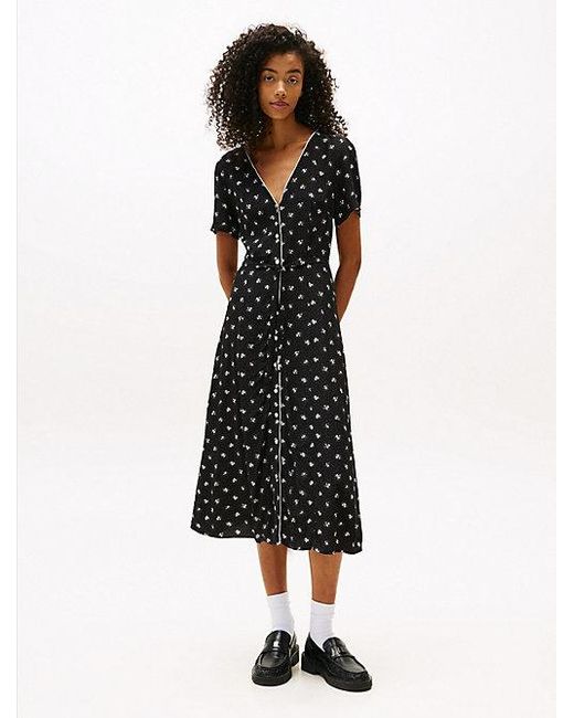 Tommy Hilfiger Midi-Jurk Met V-Hals En Bloemenprint in het Black