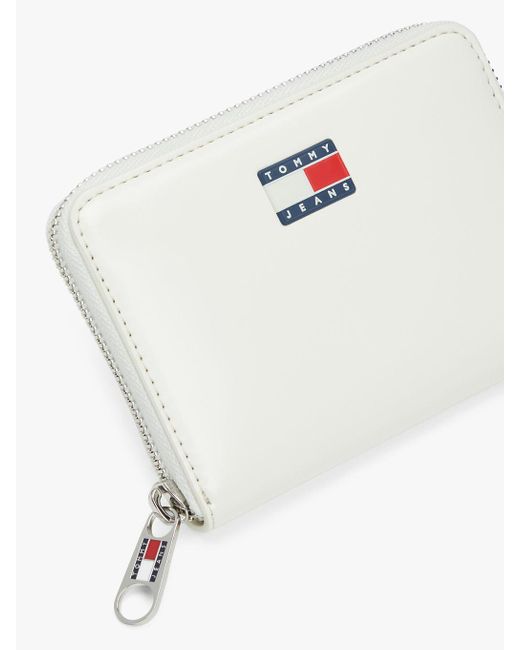 Tommy Hilfiger White Essential Logo Plaque Zip-Around Wallet