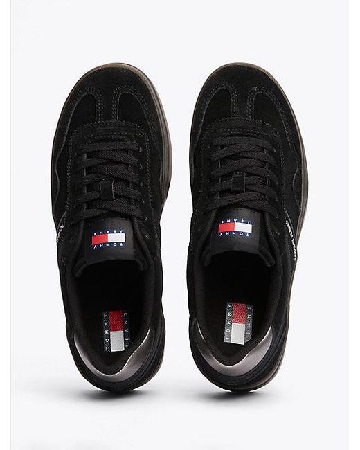 Tommy Hilfiger The Greenwich Suède Sneaker Met Plateauzool in het Black