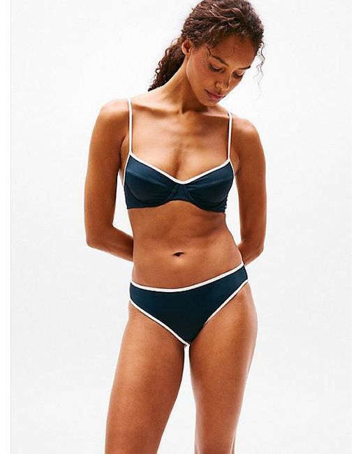 Tommy Hilfiger Klassiek Bikinibroekje Met Contrasterende Rand in het Blue