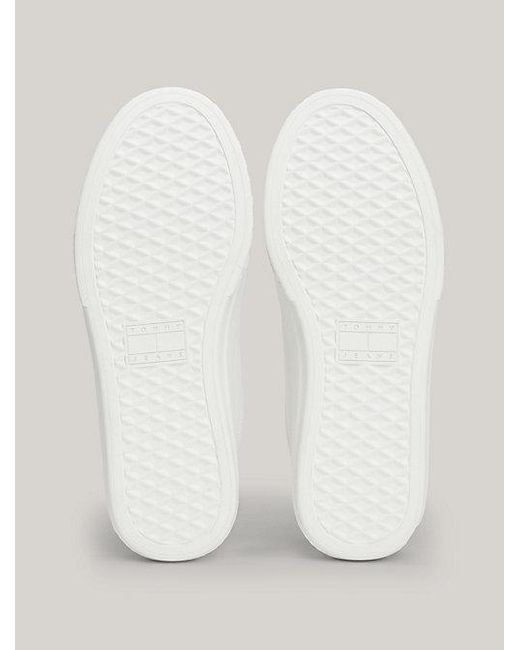 Zapatillas Essential de piel con logo Tommy Hilfiger de color White