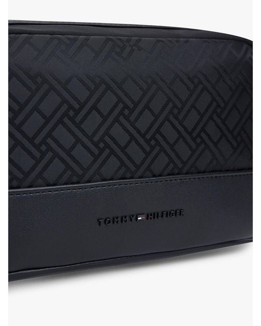 Tommy Hilfiger Blue Logo Flag Jacquard Washbag for men