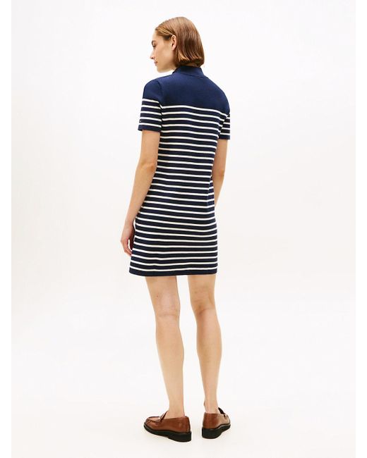 Robe Pull Courte En Maille À Col Cheminée Tommy Hilfiger en coloris White