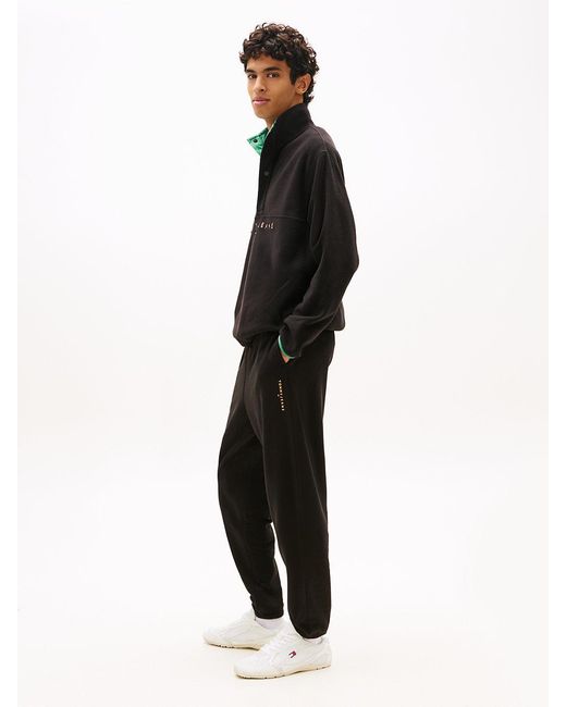 Tommy Hilfiger Black Linear Logo Fleece Drawstring Joggers for men