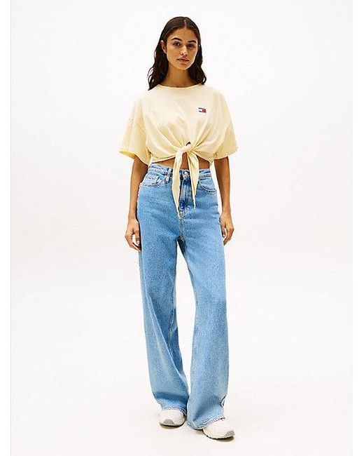 Camiseta Anudada Corte Cropped Con Parche Tommy Hilfiger de color Blue