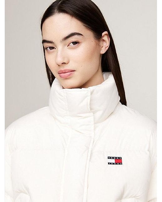 Chaqueta Alaska Acolchada Con Logo Gráfico Tommy Hilfiger de color White