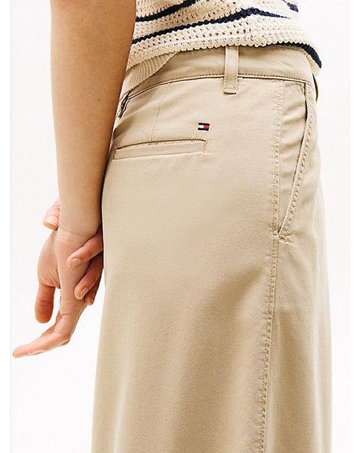 Tommy Hilfiger Midi-Chinorok in het Natural