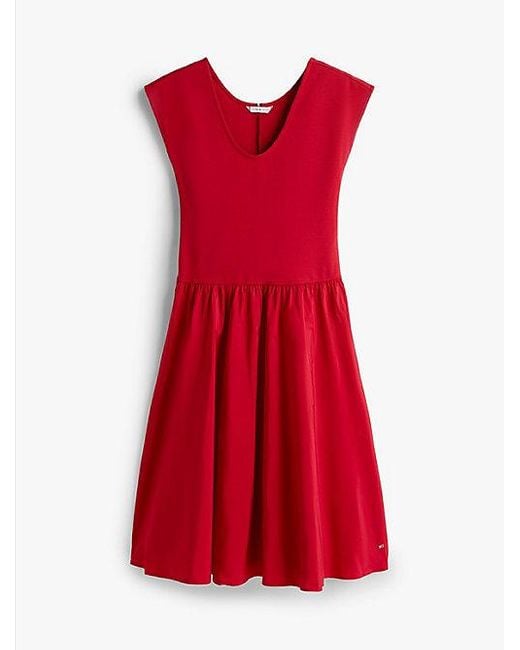 Vestido Midi De Punto Con Corte Evasé Tommy Hilfiger de color Red