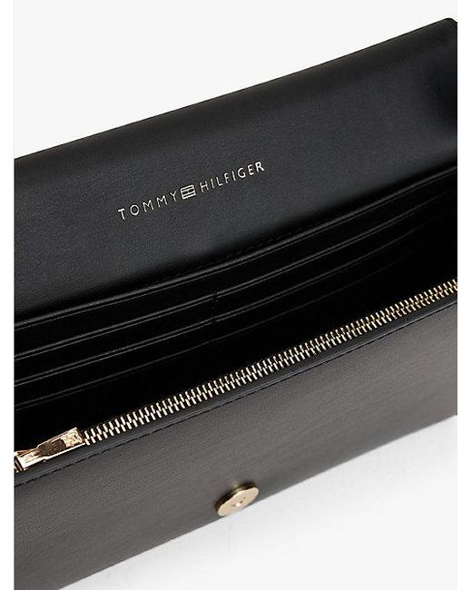 Cartera Hilfiger Icon Con Solapa Y Correa Tommy Hilfiger de color Black