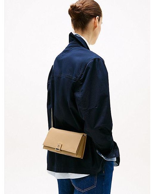 Tommy Hilfiger Natural Chain Flap Bag with Removable Crossbody Strap Umhängetasche