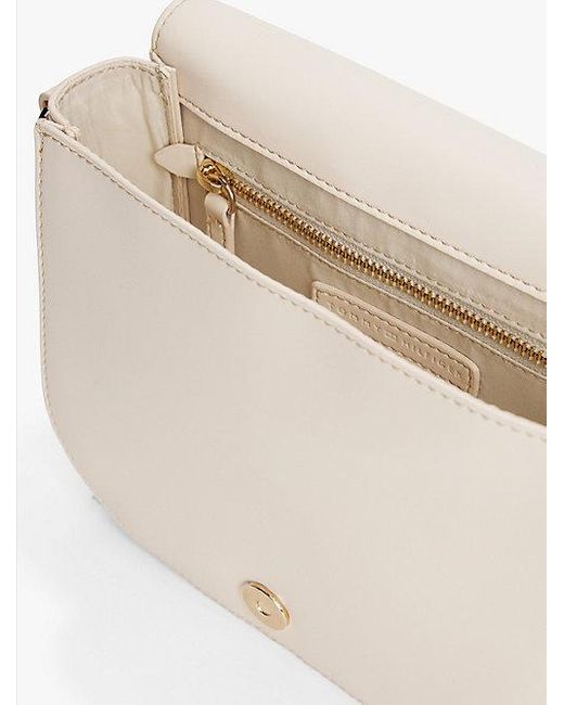 Tommy Hilfiger Crossbodytas Met Logoband in het Natural