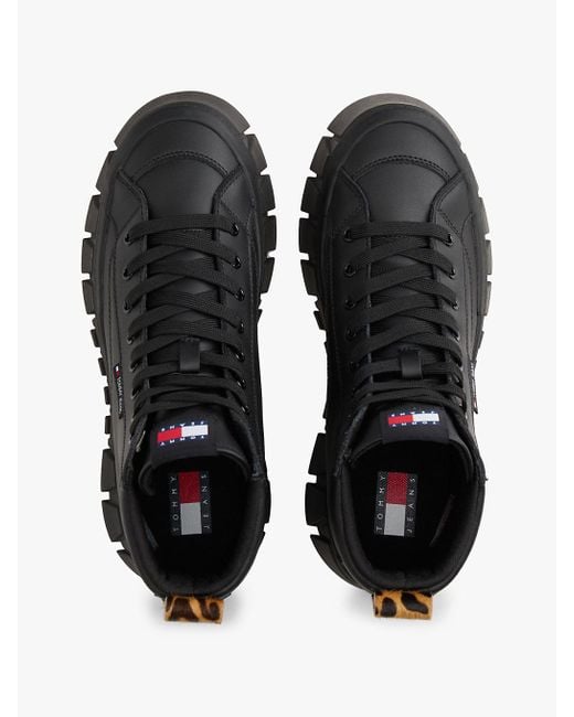 Sneakers Alte Con Suola Carrarmato E Pelle di Tommy Hilfiger in Black