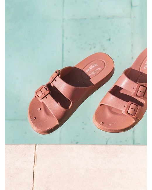 Toni Pons Pink Waterproof Rubber Sandal For