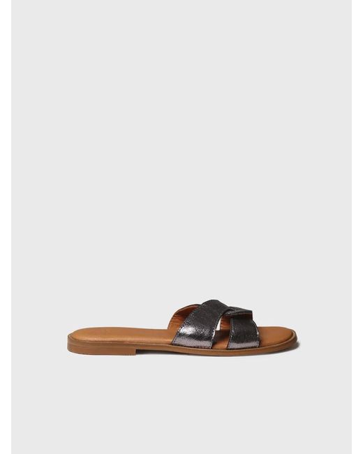 Toni Pons White Flat Sandals For