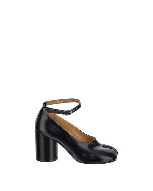 tabi ankle strap pump