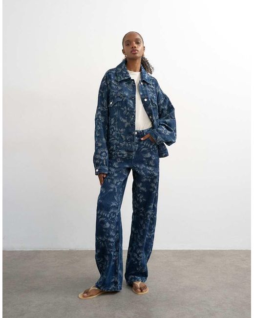 TOPSHOP Blue Barrel Mid Rise Jean