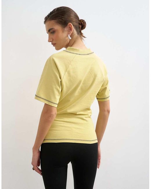 TOPSHOP Natural Micro V-neck Ruched Sides Graphic Tee