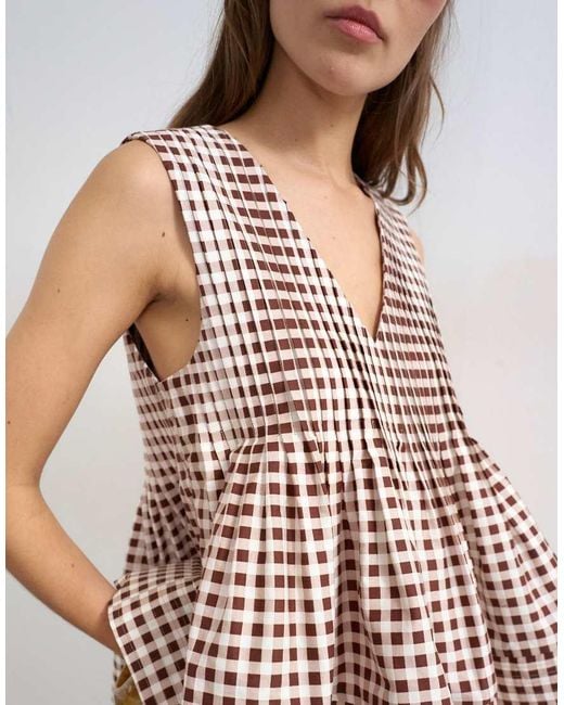 TOPSHOP White V-neck Pintuck Detail A-line Top