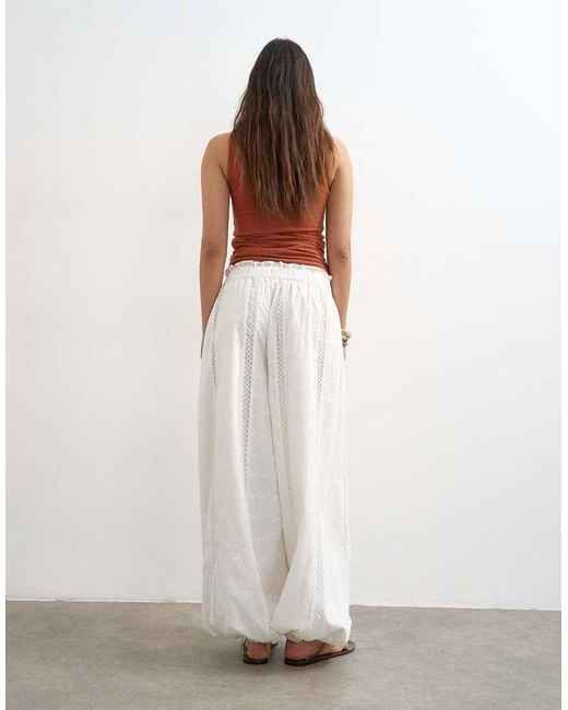 TOPSHOP White Broderie Beach Balloon Trouser