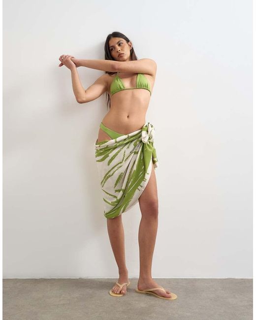 TOPSHOP Green Rectangle Sarong