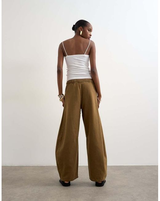 TOPSHOP White Pull On Barrel Jean