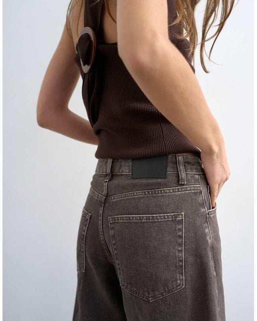 TOPSHOP White Barrel Mid Rise Jeans