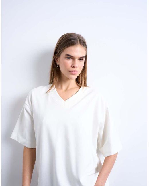 TOPSHOP White V-Neck Premium Interlock Tee