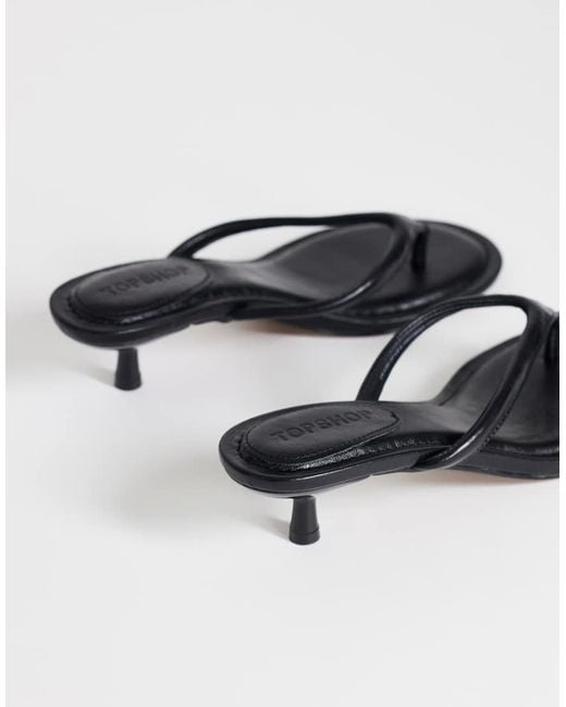 TOPSHOP White Axel Toe Thong Mid Heel Sandal