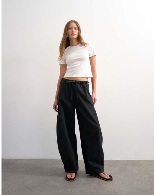 TOPSHOP White Pull On Barrel Jean