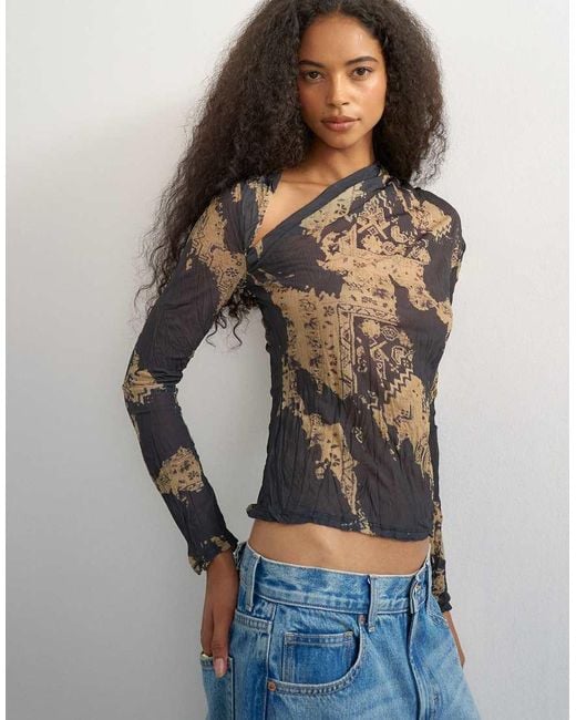 TOPSHOP Gray Crinkle Mesh Print Asymmetric Neck Long Sleeve Top