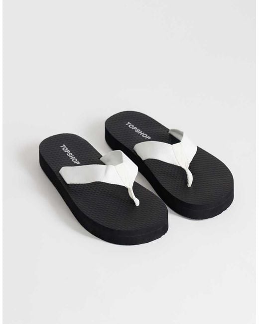 TOPSHOP Black Molly Toe Thong Sandal