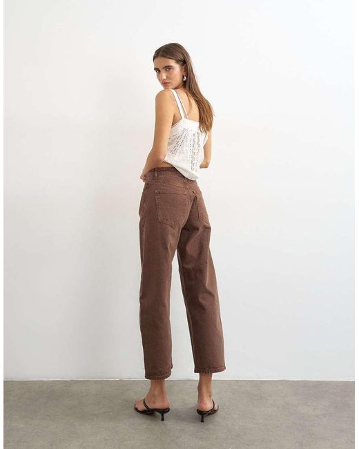 TOPSHOP White Barrel Mid Rise Jean
