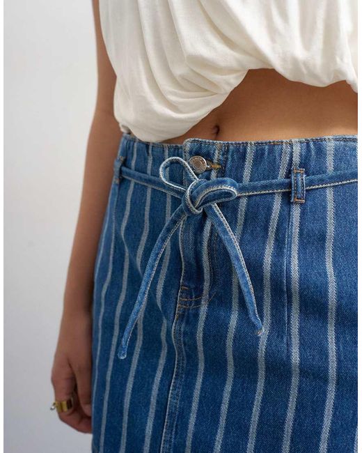 TOPSHOP Blue Denim Tie Dart Pelmet Mini Skirt