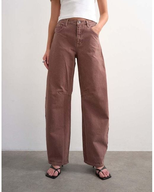 TOPSHOP White Barrel Mid Rise Jean